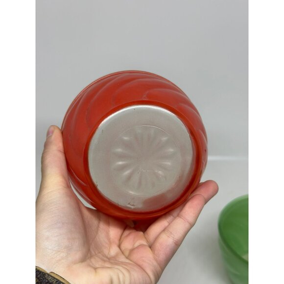 VTG Swirl Glass Snack Bowl 2.75"x4.25" Set of 2 Kitchenware Red Green MCM - Picture 8 of 10